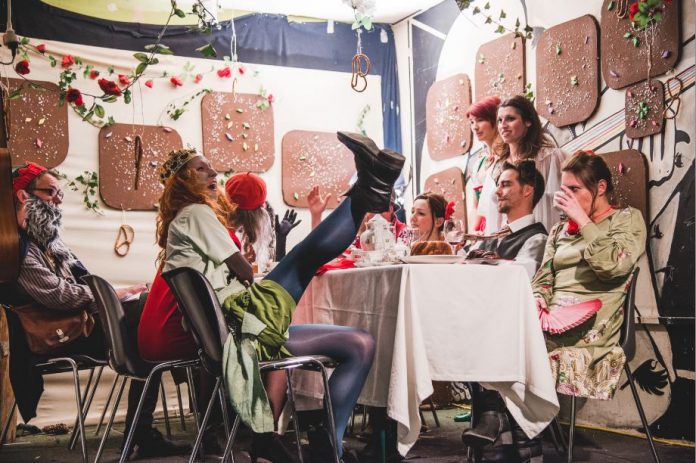 5883cbde-3e06-449e-a49d-7d27ceee6127