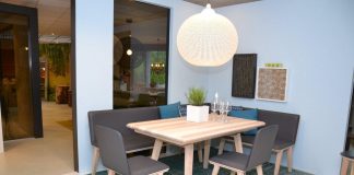 Natürliche Wohntrends im Mühlviertel: Schauraum von Anrei Massivholzmöbel nach Umbau neu eröffnet