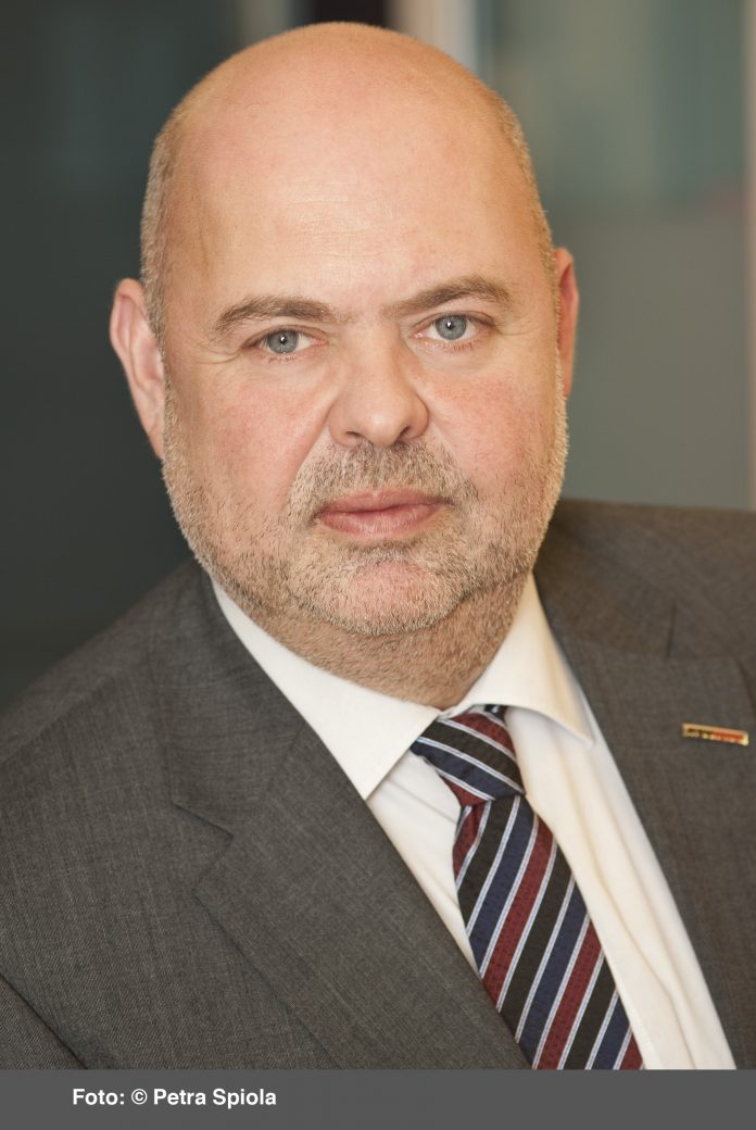 b15afdde-4e96-4427-b71b-e9448847cede