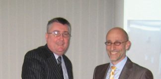 Schroff zeichnet RS als Distributor mit der besten Leistung in den vergangenen fünf Jahren aus