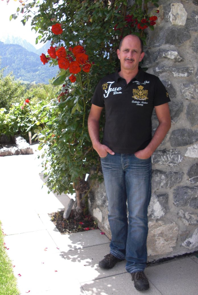 5c33f30e-b304-4bb9-b1b0-d59e1b2deb9a