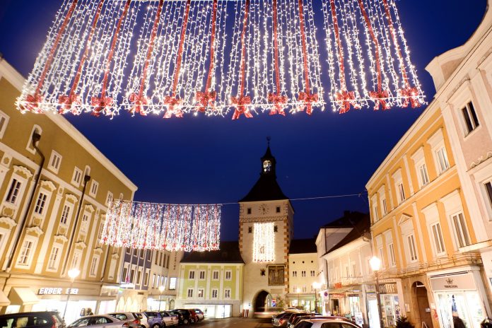 b77e0472-f8ea-424a-83d9-c3335d98c466