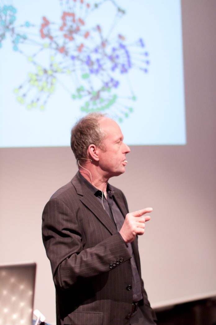 cc40de90-b8eb-4b34-bd19-eb44ff393919