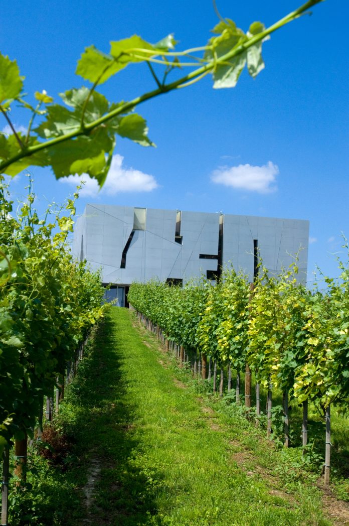 e78fd4a0-88c2-4eb5-8f70-4bd9886be0ae