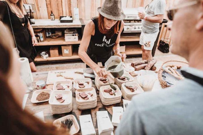 rock.kitchen Altholztisch sun wood