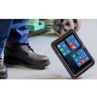 robustes Industrie-Tablet beim Falltest