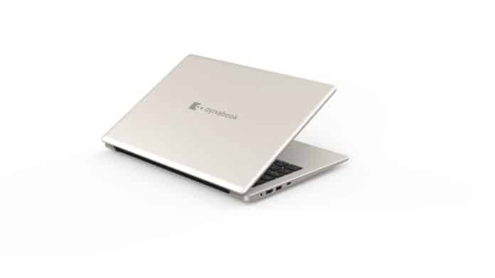 Satellite Pro C40-H Light Gold Ein Notebook mit silber-goldenem Gehäuse, es ist fast zugeklappt, die hintere Seite schaut nach vorne