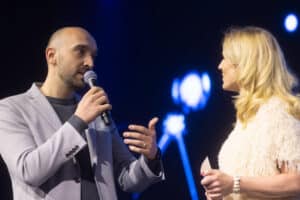 simbly gewinnt auf der Messe salz21 eine Wildcard für die TV-Show "2 Minuten 2 Millionen"