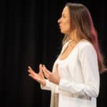 Kinderwunsch-Coach Stephanie Cekon erklärt was für Frauen mit Kinderwunsch wichtig ist