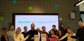 eRecruiter ist Testsieger beim ICR Recruiting Benchmark 2025 und zählt zu den Recruiters Lieblingen Das eRecruiter-Team freut sich über die zweifache Auszeichnung vom ICR.