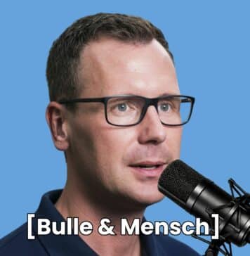 Mensch vs. Algorithmus: Wie KI die Spielregeln an der Börse für Privatanleger neu schreibt Podcast Cover